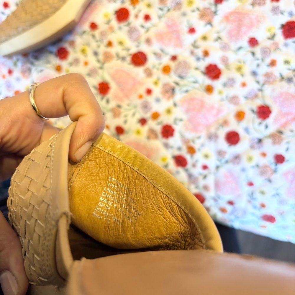 Madewell The Jordyn Clog in Woven Leather - Picture 6 of 6